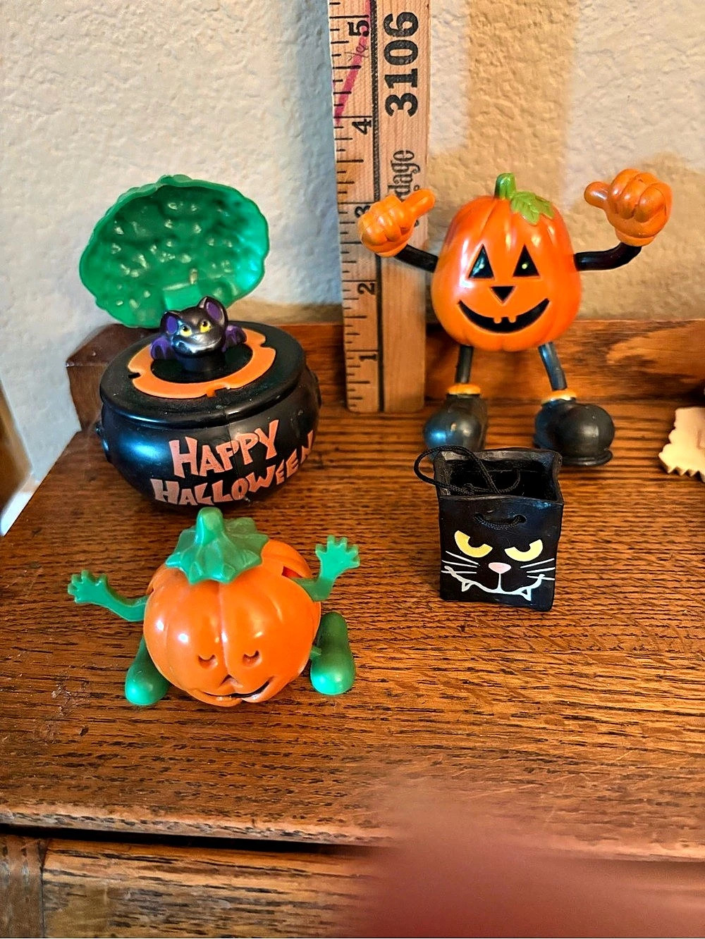 Vintage Halloween Decor Set Pumpkin and Black Cat
